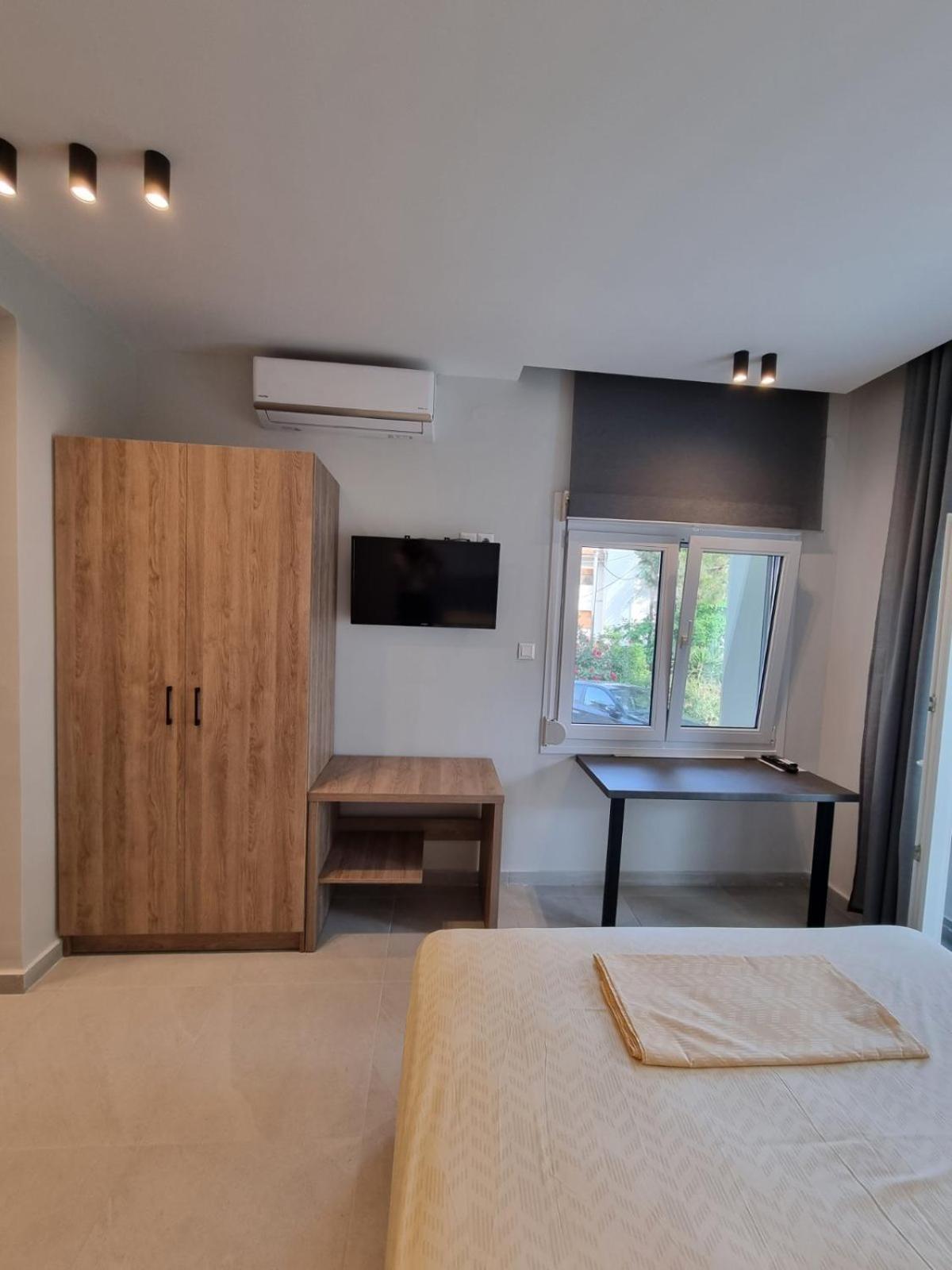 Estrella Rooms Nea Kallikrateia Номер фото