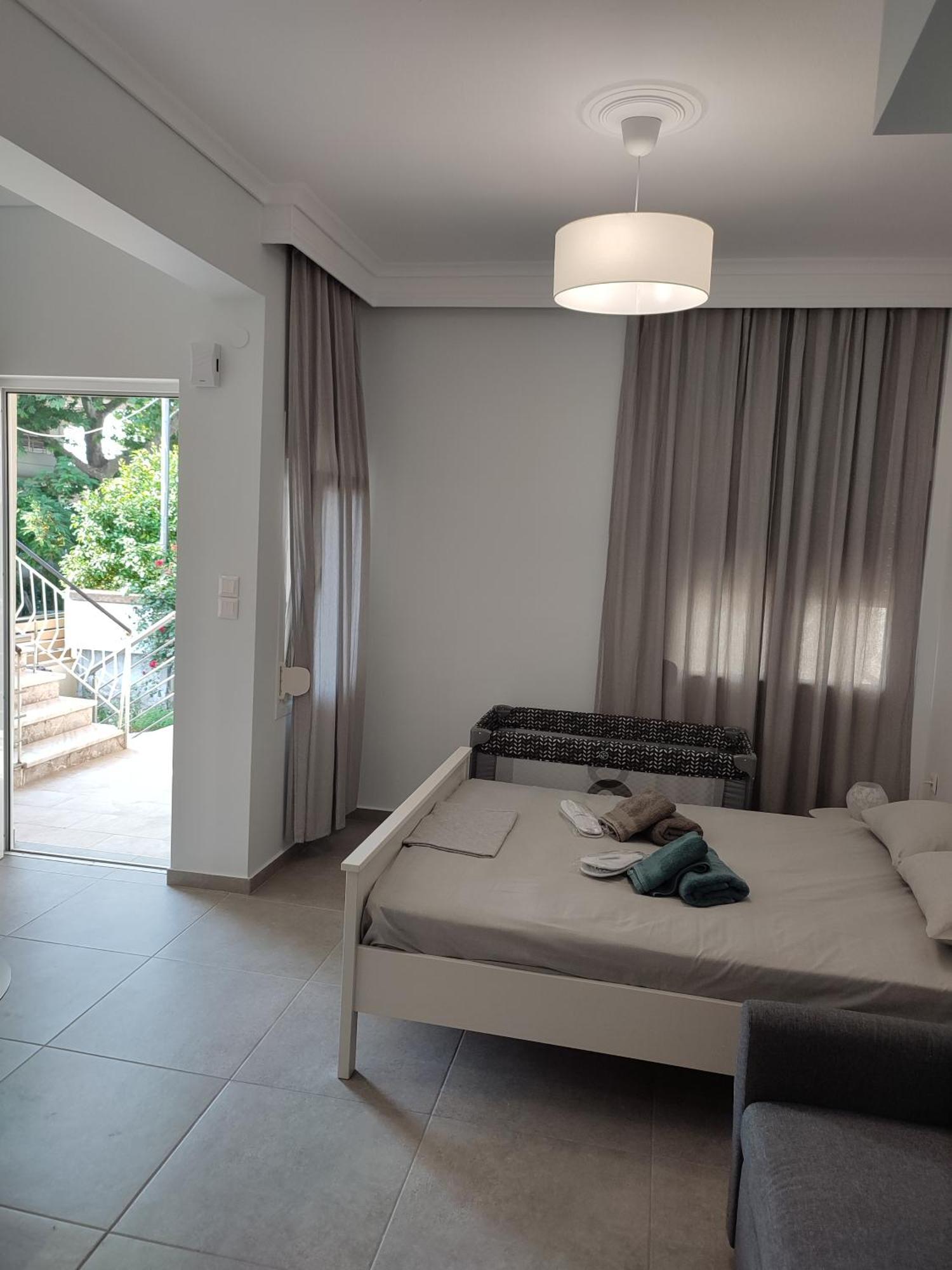 Estrella Rooms Nea Kallikrateia Номер фото